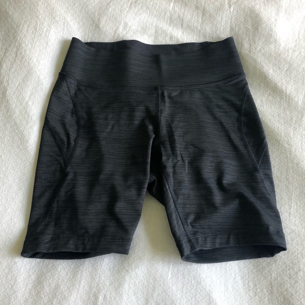 Outdoor Voices Core 7” Shorts